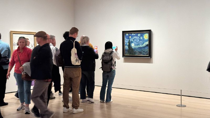 MoMA · 11